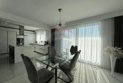 Apartament cu 4 camere decomandat în Central - 1