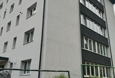 Apartament cu 2 camere decomandat în Central - 1