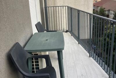 Apartament cu 2 camere decomandat în Soarelui