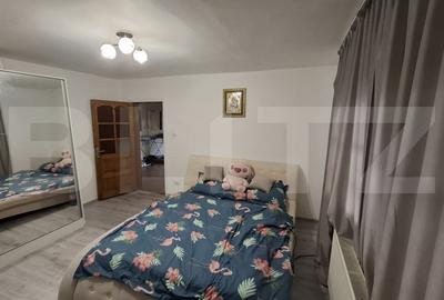 Apartament cu 2 camere decomandat, mobilat în Micro 4