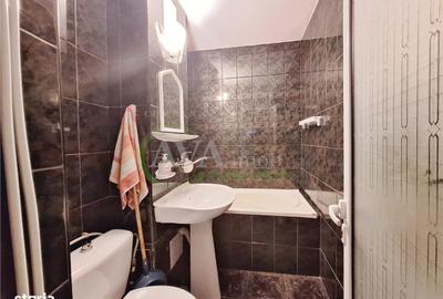 Apartament cu 3 camere semidecomandat în Milcov