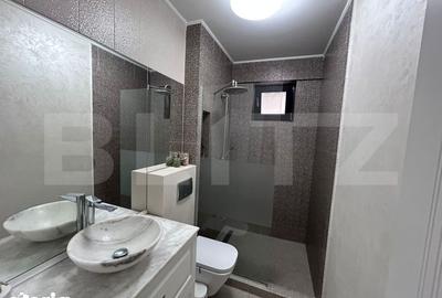 Apartament cu 4 camere în Central - 1