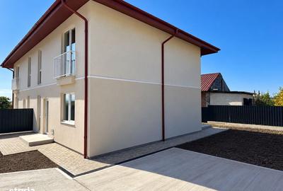 Casă cu 4 camere cu Teren 275 Mp în Valea Lupului