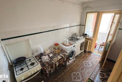 Apartament cu 3 camere decomandat în Valea Rosie - 3
