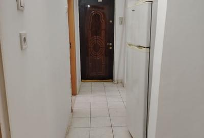 Casă cu 2 camere decomandat în Rahova