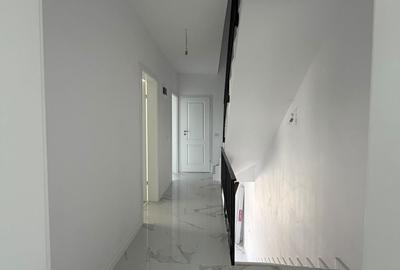 Casă cu 4 camere cu Teren 350 Mp în Central - 16