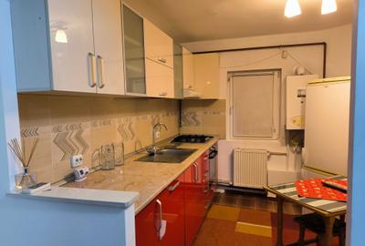 Apartament cu 2 camere decomandat în Exterior Vest