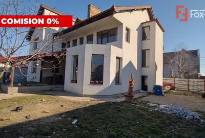 Casă individuală cu 8 camere cu Canalizare în Săcălaz