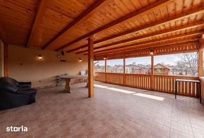 Casă cu 4 camere cu Canalizare în Prundu - 1