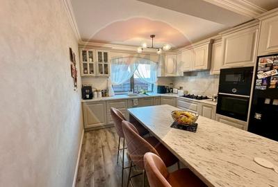 Casă cu 5 camere cu Teren 960 Mp în Vânători - 12