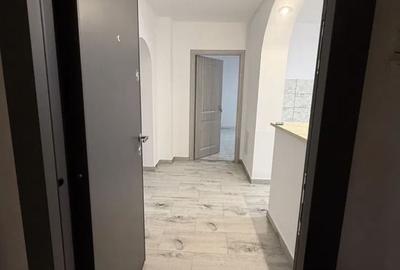 Apartament cu 3 camere decomandat în Tei - 5