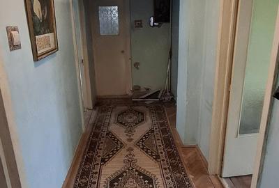 Apartament cu 3 camere decomandat în Central - 1