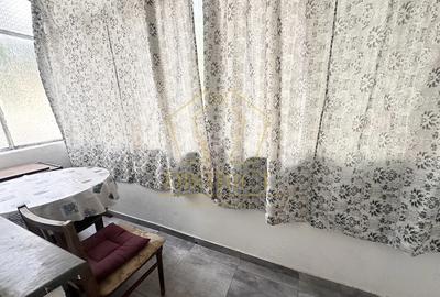 Apartament cu 3 camere decomandat în Complex Studențesc