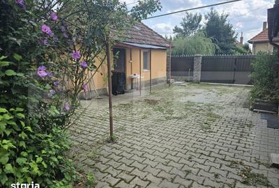 Casă cu 2 camere cu Teren 719 Mp în Sântana de Mureș