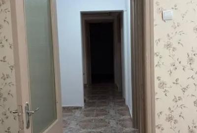 Apartament cu 3 camere decomandat în Dorobanți