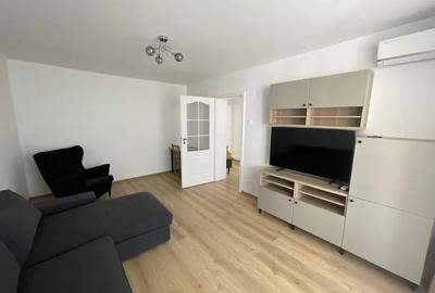Apartament cu 4 camere decomandat, mobilat în Arcul de Triumf