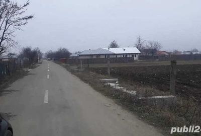 Teren de 2000 mp, în Bora - 1