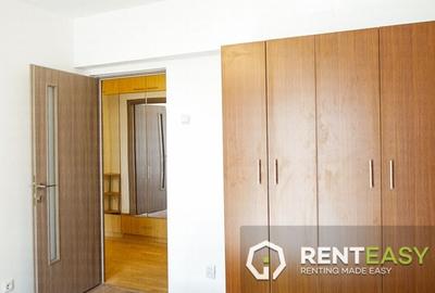 Apartament cu 3 camere în Independenței
