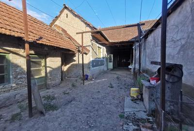 Casă cu 2 camere în Tărcaia