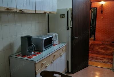 Apartament cu 3 camere decomandat în Caracal - 3