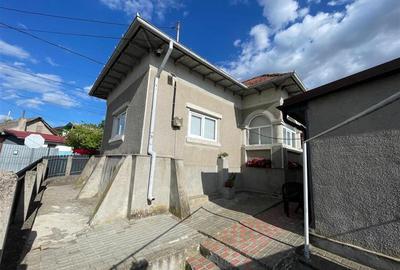 Casă individuală cu 2 camere cu Canalizare în Est - 3