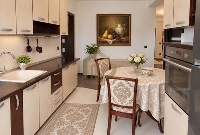 Apartament cu 3 camere nedecomandat în Prelungirea Ghencea