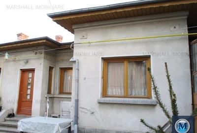 Casă cu 5 camere cu Garaj în Central