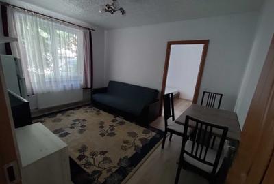 Apartament cu 2 camere semidecomandat în Central - 1