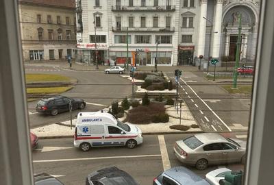 Apartament cu 5 camere decomandat în Central