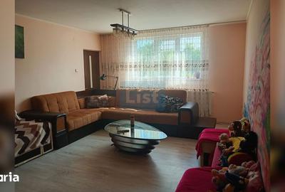 Casă cu 6 camere cu Teren 1000 Mp în Vădeni - 8