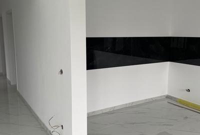 Casă cu 4 camere cu Canalizare în Central - 17