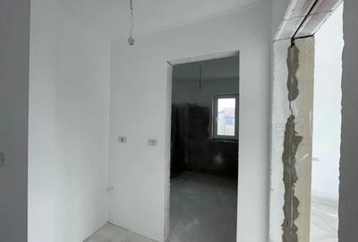 Apartament cu 2 camere decomandat în Giarmata