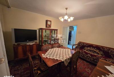 Apartament cu 3 camere decomandat, mobilat în Central - 1