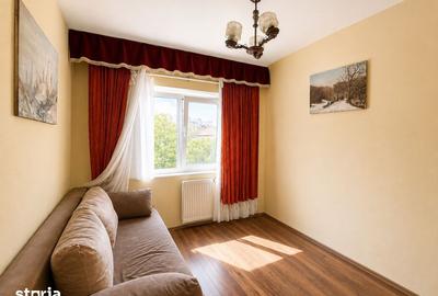 Apartament cu 3 camere decomandat în Nufărul