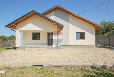 Casă cu 3 camere în Tărlungeni
