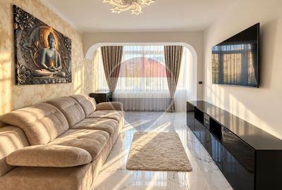 Apartament cu 3 camere semidecomandat, mobilat în Central