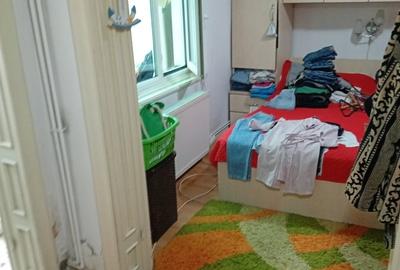 Casă cu 4 camere cu Teren 300 Mp în Tei