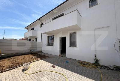 Casă cu 4 camere cu Canalizare în Calea Severinului