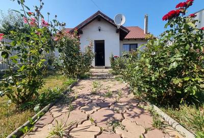 Casă cu 3 camere cu Teren 380 Mp în Letea