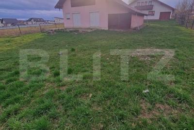 Casă individuală cu 4 camere cu Teren 1000 Mp în Periferie