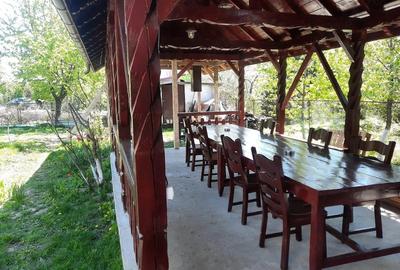 Casă cu 3 camere cu Teren 986 Mp în Central