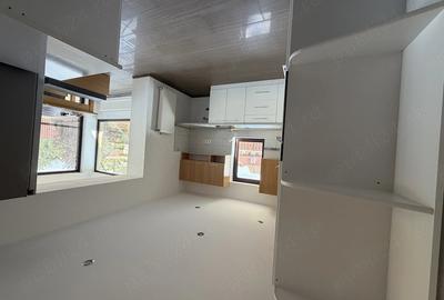 Casă cu Teren 709 Mp în Dumbrăvița