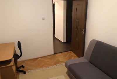 Apartament cu 4 camere decomandat în Câmpului - 2