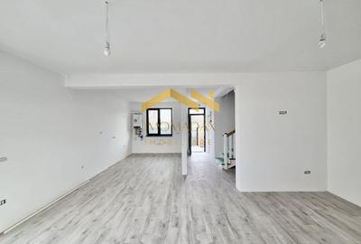 Duplex cu 4 camere cu Canalizare în Utvin - 1