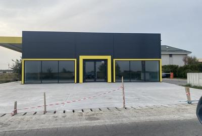 Spațiu comercial, de 140 mp, în Nord - 2