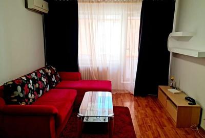 Apartament cu 2 camere decomandat, mobilat în Păcii