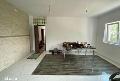 Casă cu 5 camere cu Teren 660 Mp în Miroslava