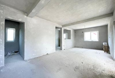 Duplex cu 5 camere cu Canalizare în Moșnița Veche - 1