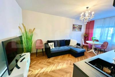 Apartament cu 3 camere decomandat, mobilat în Rogerius