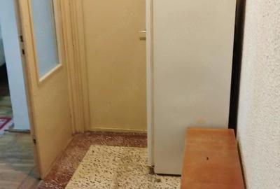 Garsonieră decomandată în Calea București